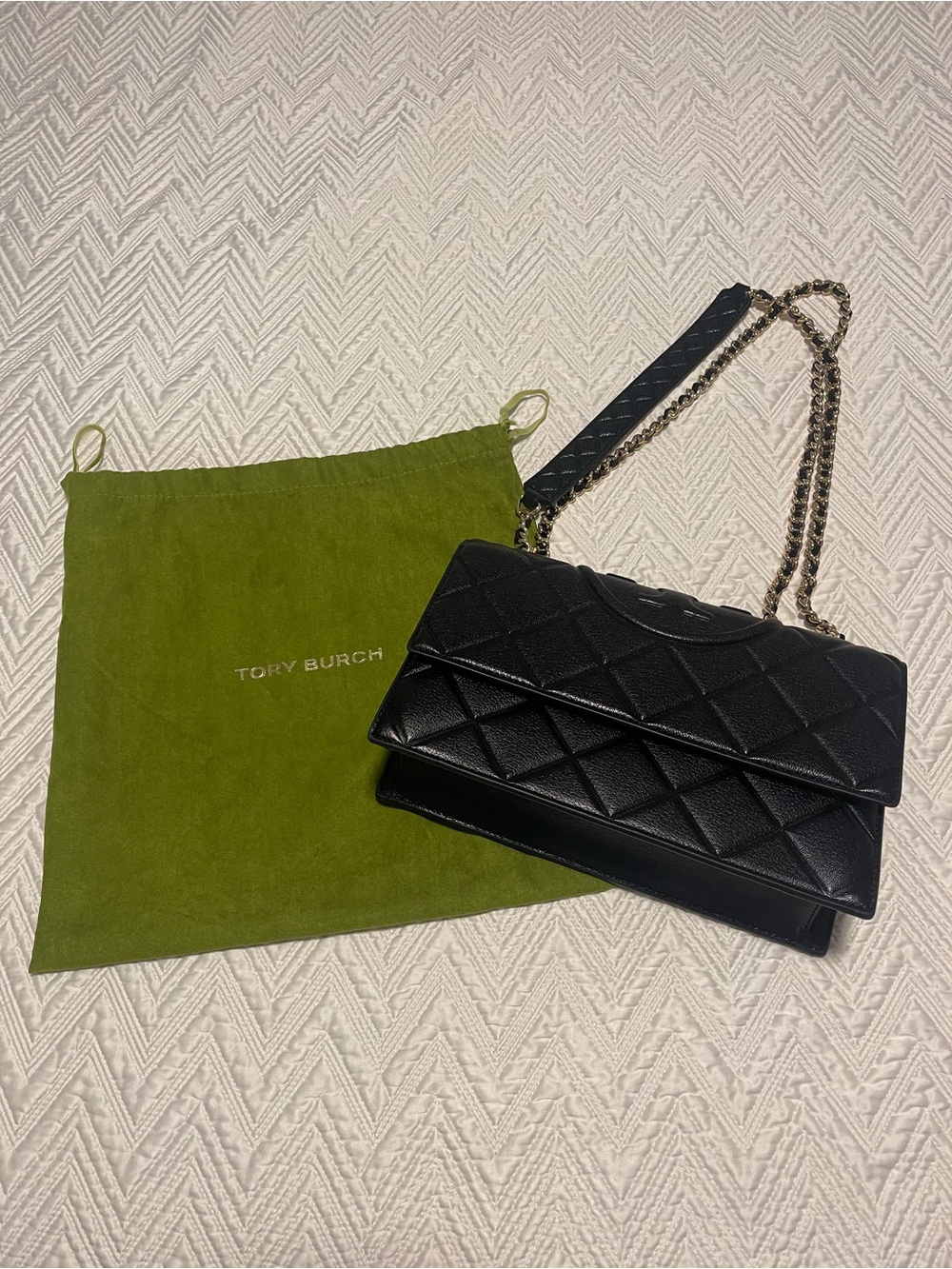 Tory Burch Black Quilted Leather Chain Shoulder Bag with Gold-Tone Hardware